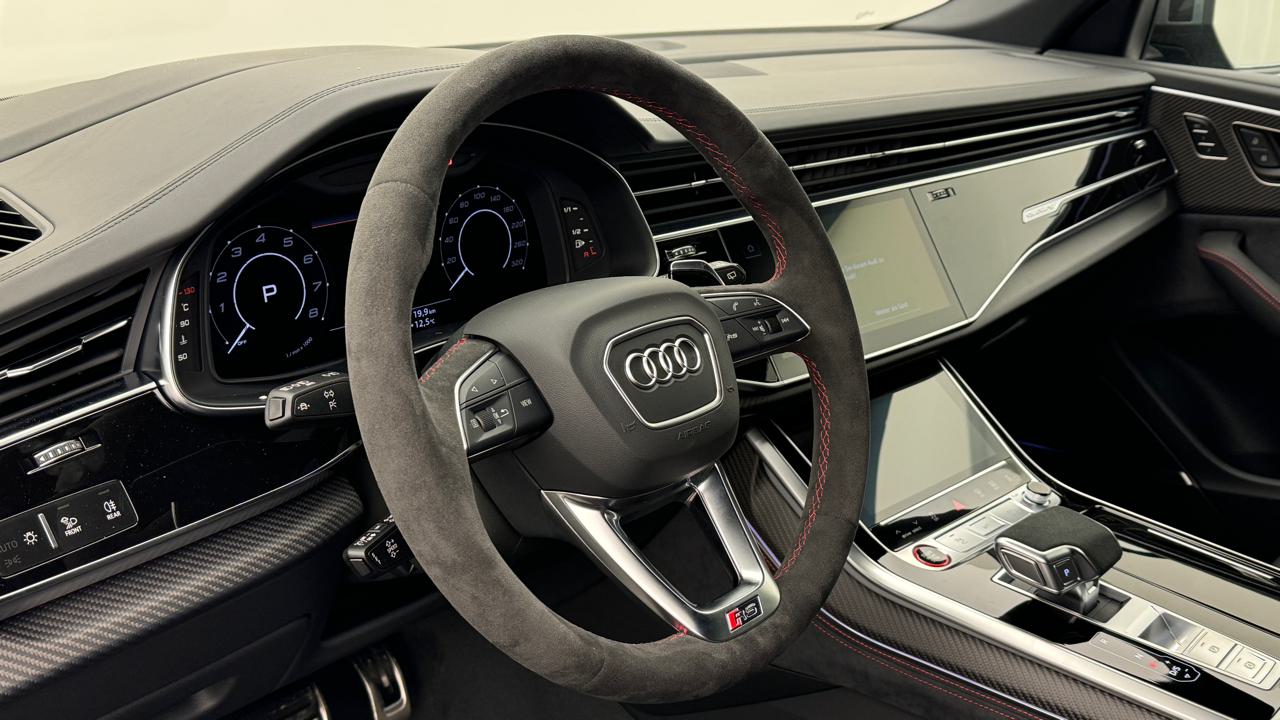 Audi<br>RSQ8 performance quattro 640PS