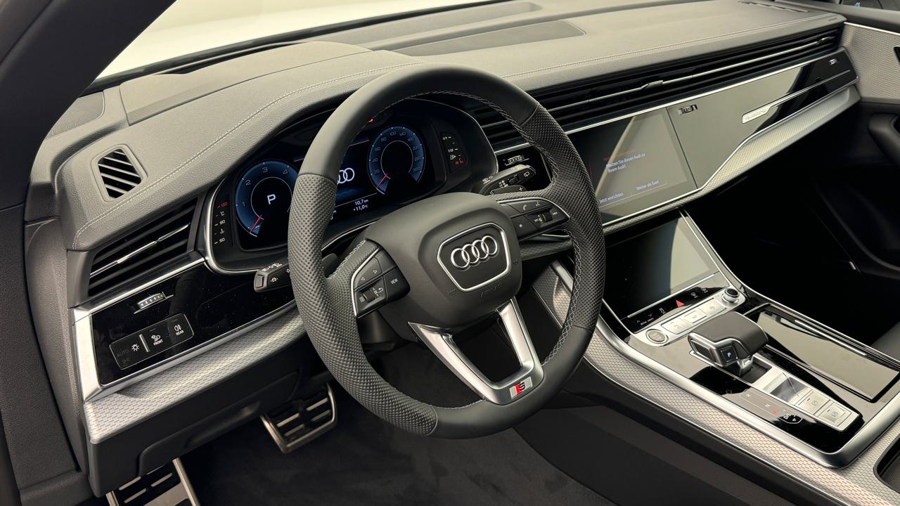 Audi<br>Q8 SUV TDI quattro 210 kW S line