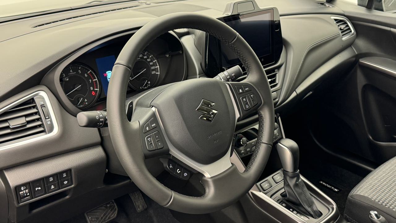 Suzuki<br>S-Cross 1.4 16V Compact Top MHD 4WD A