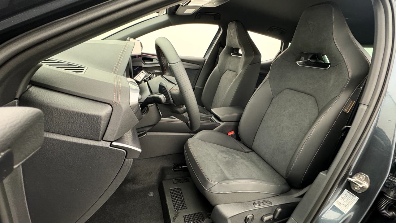 Cupra<br>LEON 2.0 TSI VZ DSG