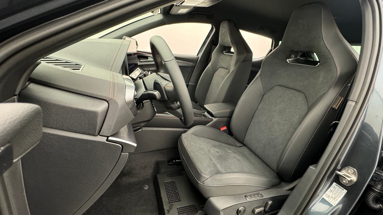 Cupra<br>LEON 2.0 TSI VZ DSG