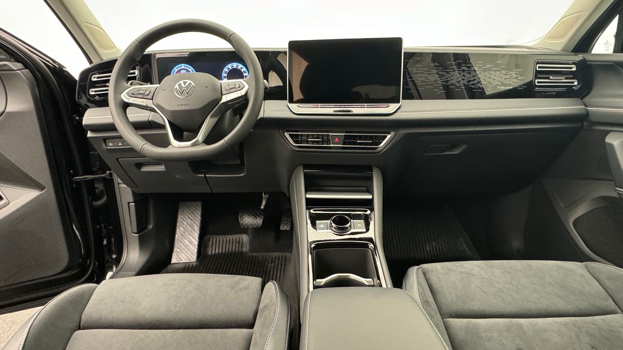 VW<br>Tiguan 2.0 TDI SCR Elegance 4Motion DSG