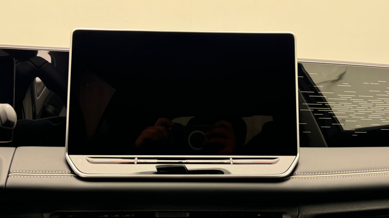 VW<br>Tiguan 2.0 TDI SCR Elegance 4Motion DSG