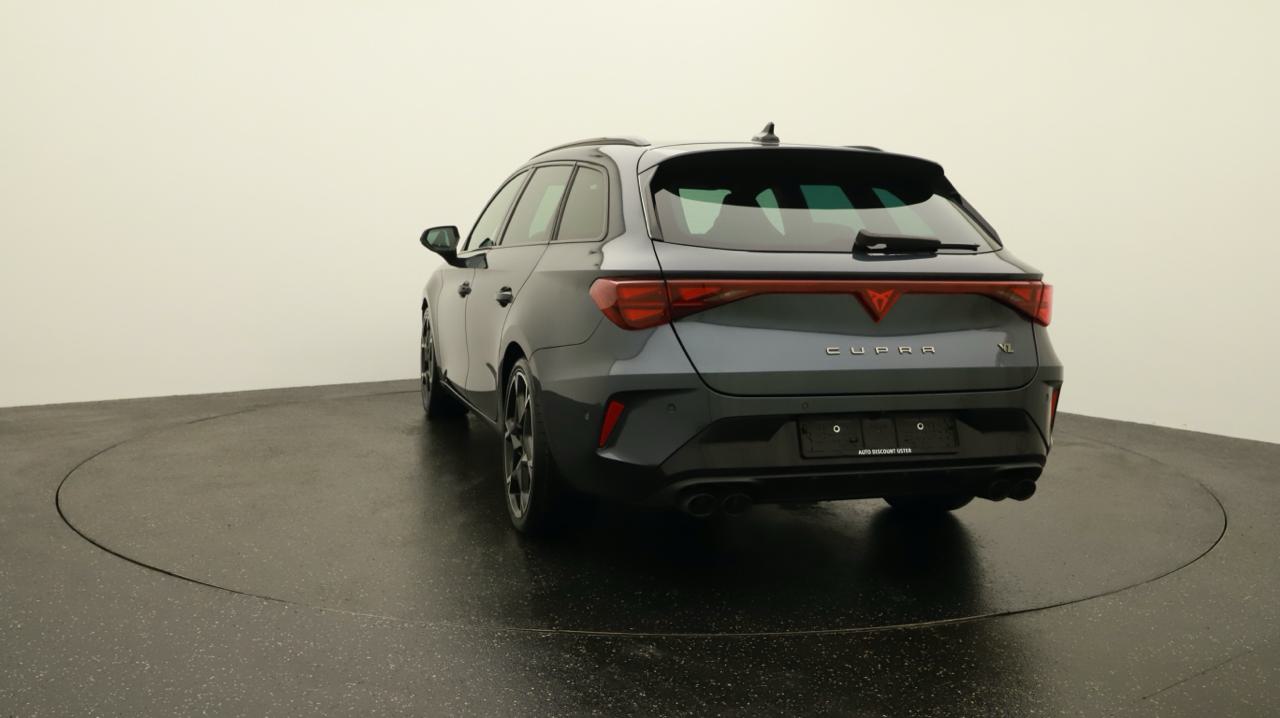 Cupra<br>LEON ST 2.0 TSI VZ DSG 4Drive