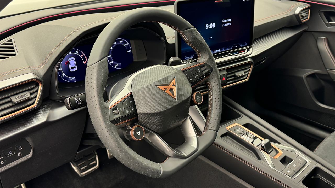 Cupra<br>LEON ST 2.0 TSI VZ DSG 4Drive