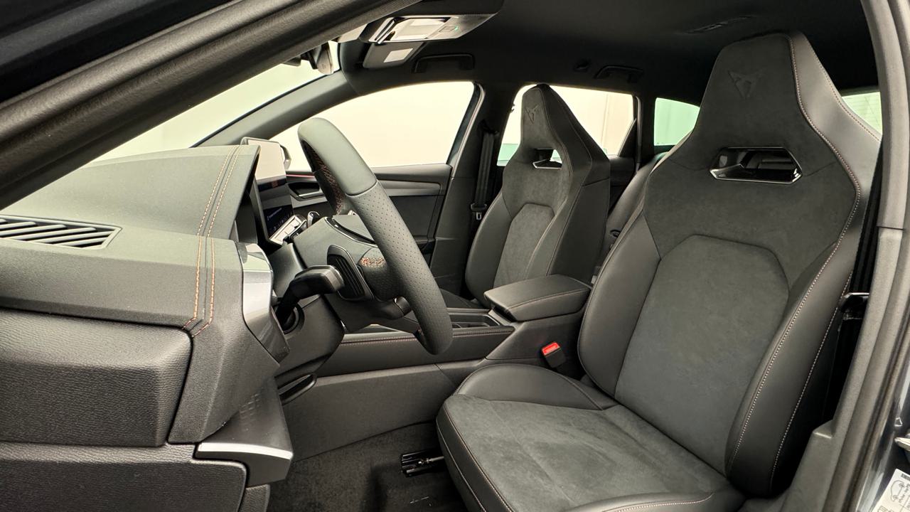 Cupra<br>LEON ST 2.0 TSI VZ DSG 4Drive