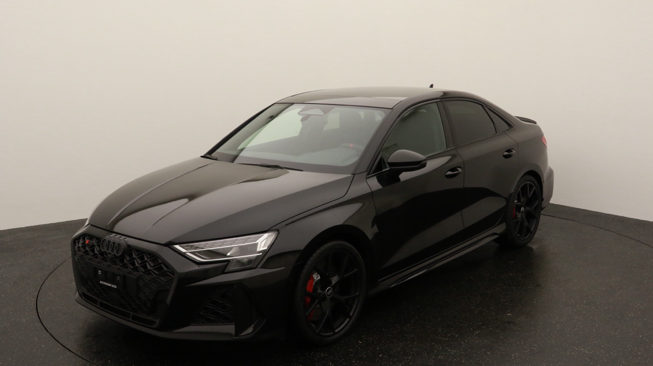 Audi<br>RS3 Limousine 2.5 TSI quattro S-tronic