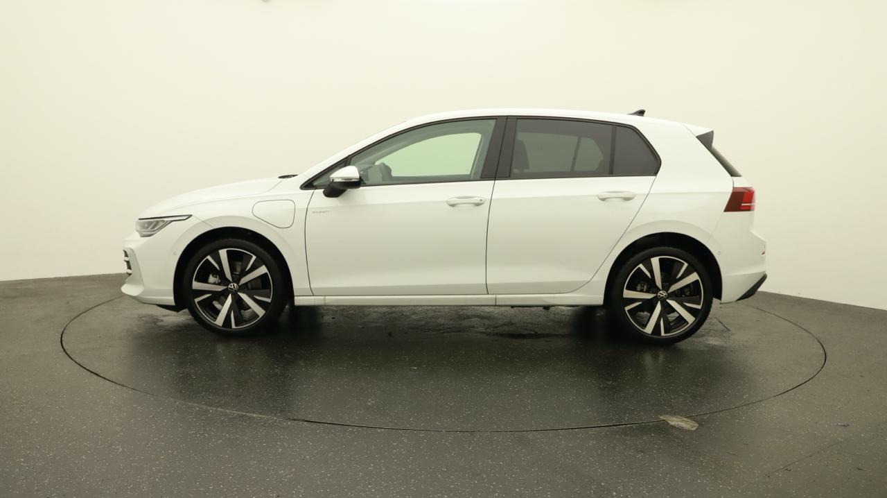 VW<br>Golf VIII 1.5 TSI PHEV Style