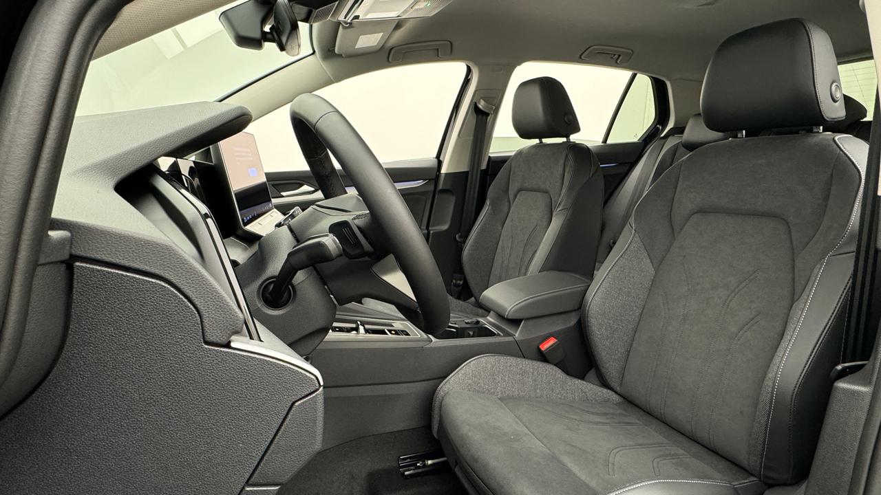 VW<br>Golf VIII 1.5 TSI PHEV Style