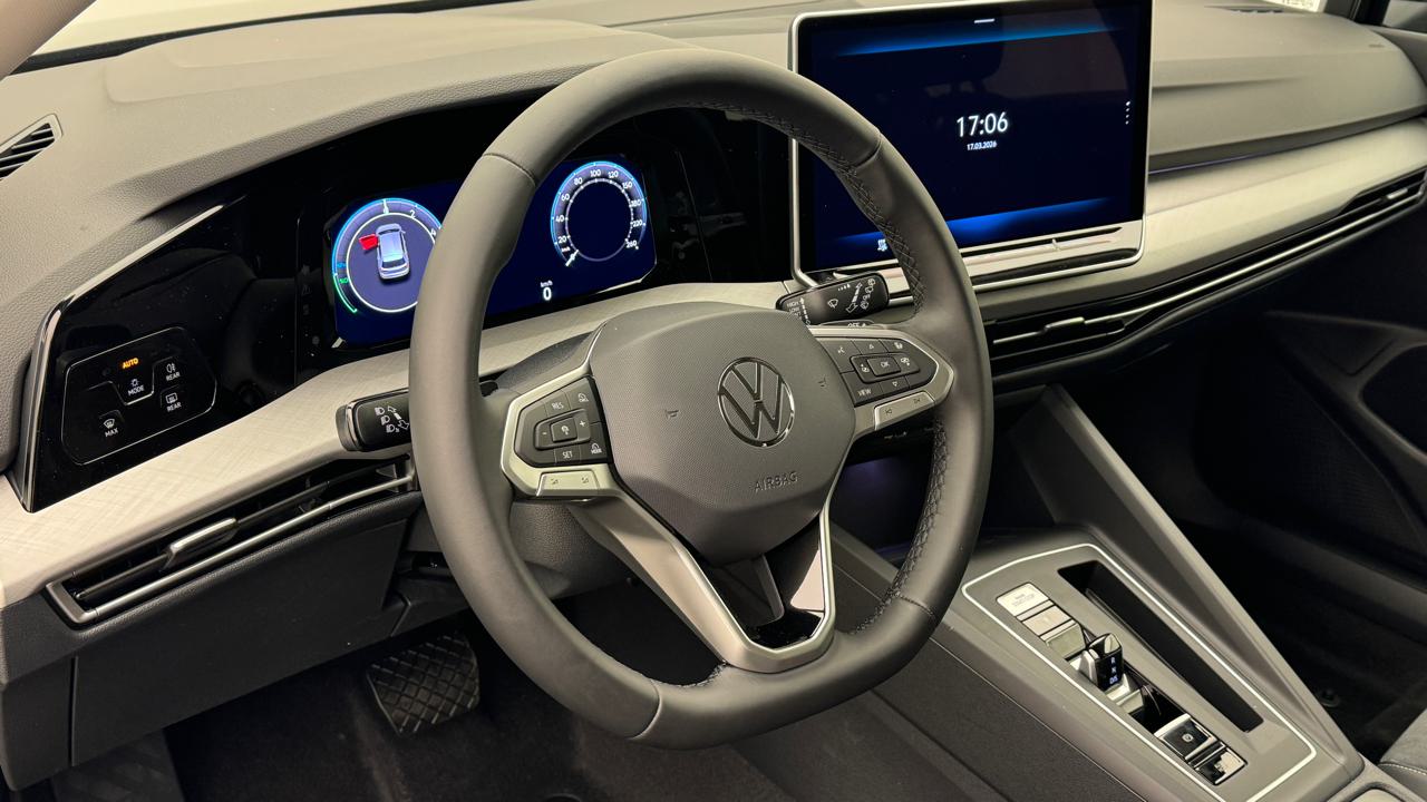 VW<br>Golf VIII 1.5 TSI PHEV Style