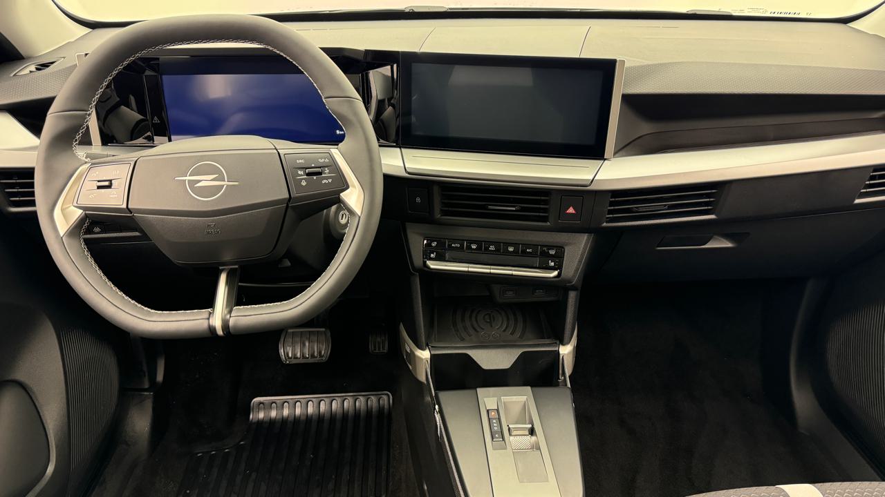 Opel<br>Frontera-e 44 kWh GS