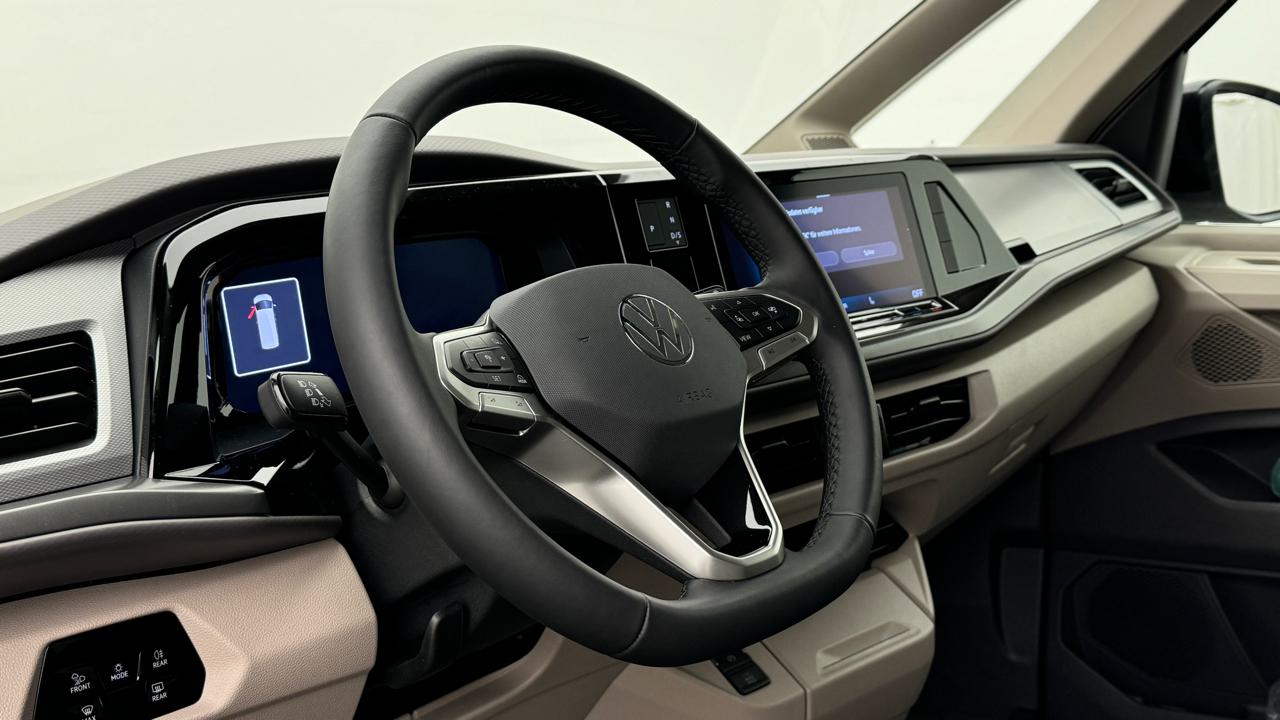 VW<br>Multivan 2.0 TDI Life DSG