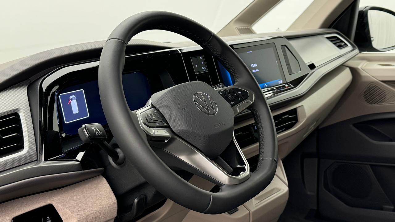 VW<br>Multivan 2.0 TDI Life DSG Lang