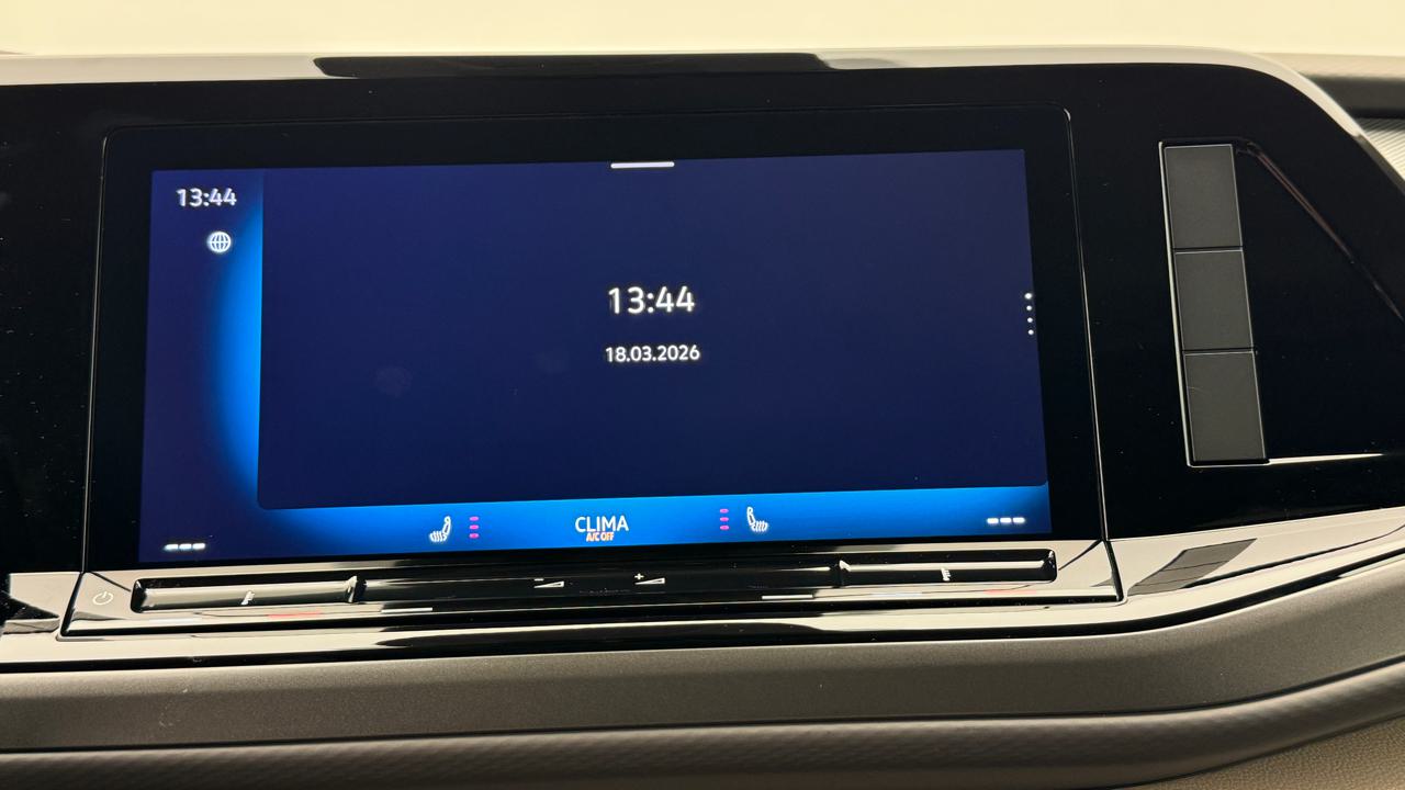 VW<br>Multivan 2.0 TDI Life DSG Lang