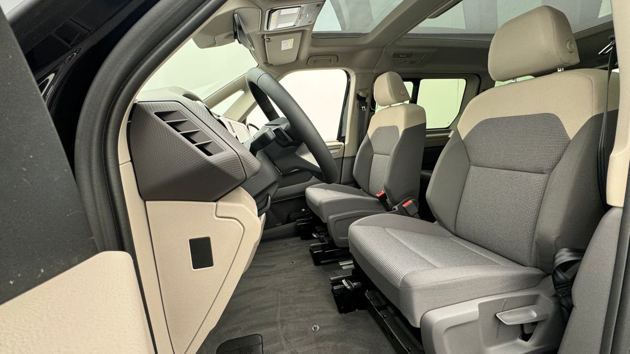 VW<br>Multivan 2.0 TDI Life DSG