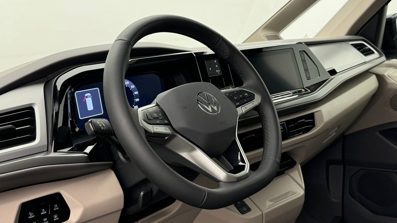 VW<br>Multivan 2.0 TDI Life DSG Lang