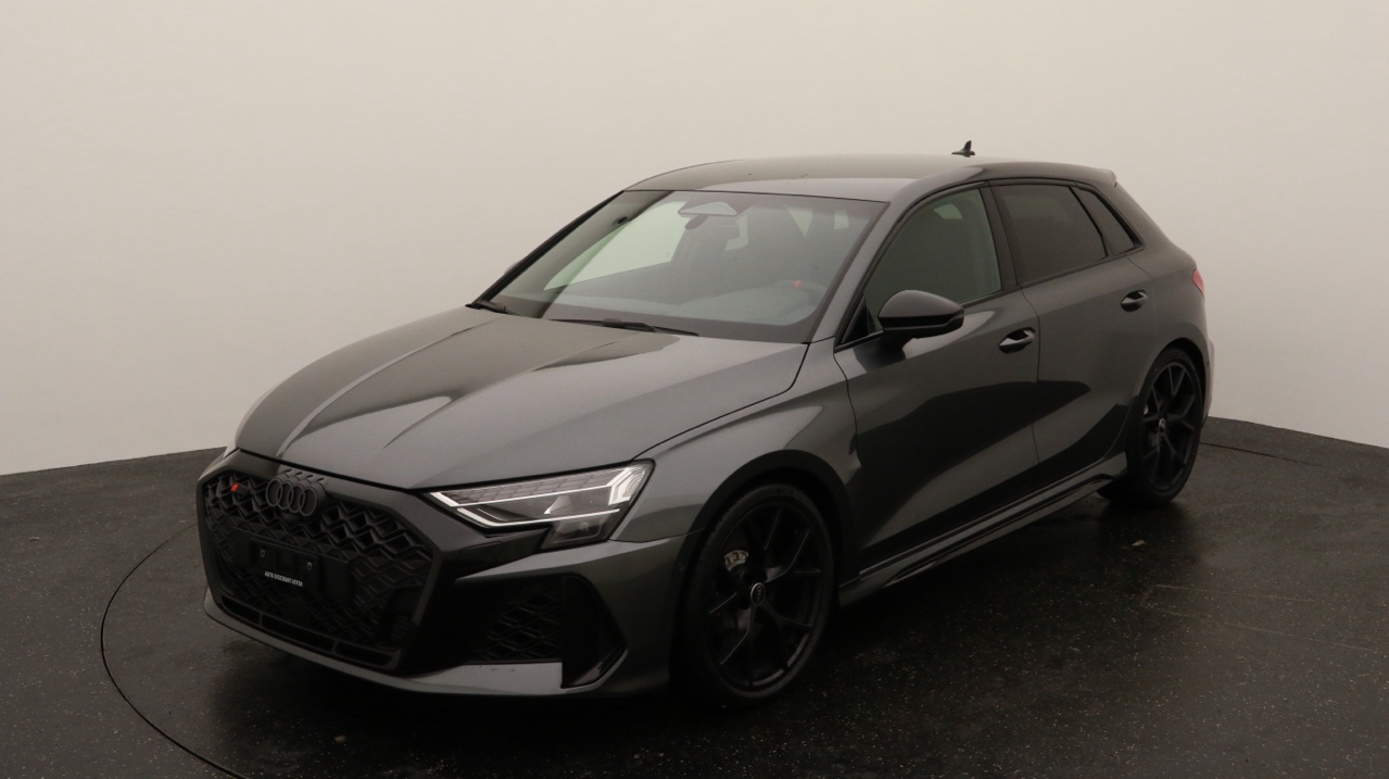 Audi<br>RS3 Sportback 2.5 TSI quattro S-tronic