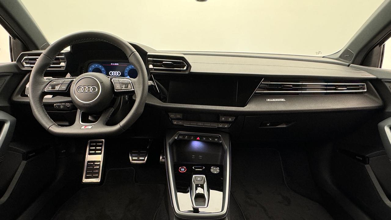 Audi<br>S3 Sportback TFSI quattro S-tronic