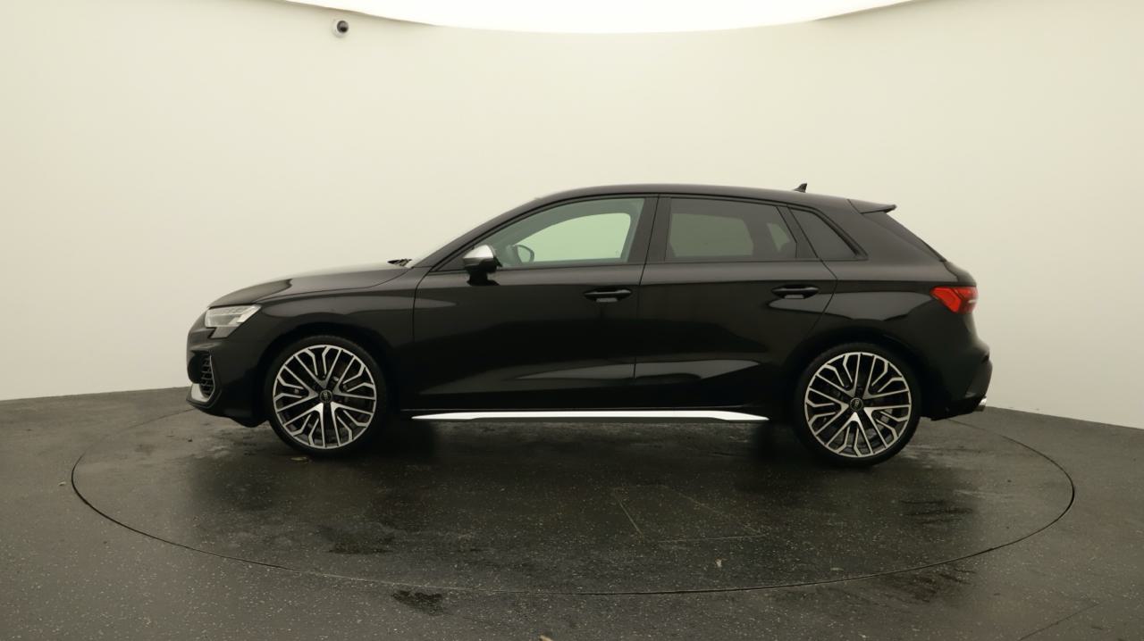 Audi<br>S3 Sportback TFSI quattro S-tronic
