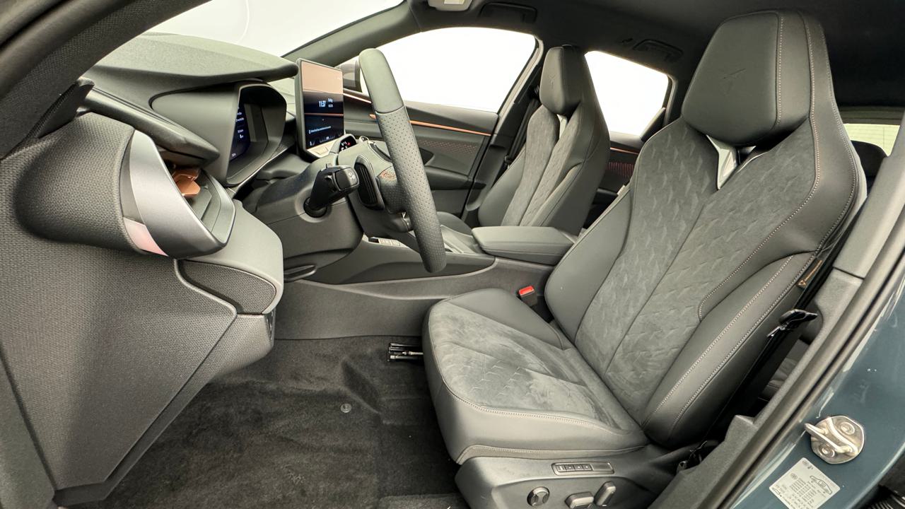 Cupra<br>Terramar 1.5 eHybrid DSG VZ