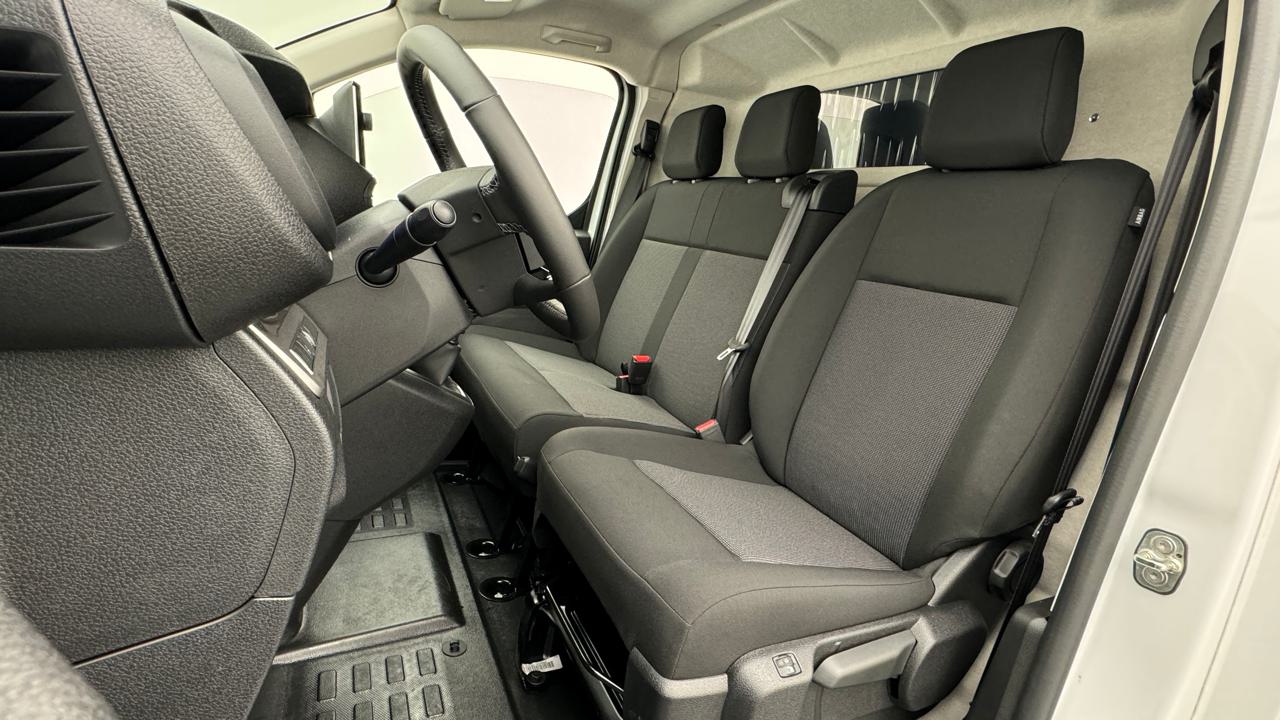 Opel<br>Vivaro Cargo 2.0 D s/s XL