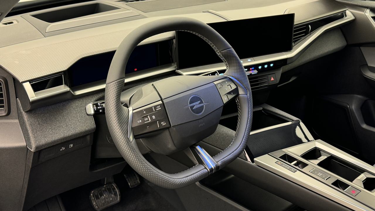 Opel<br>Grandland 1.6PHEV Ultimate eDCT