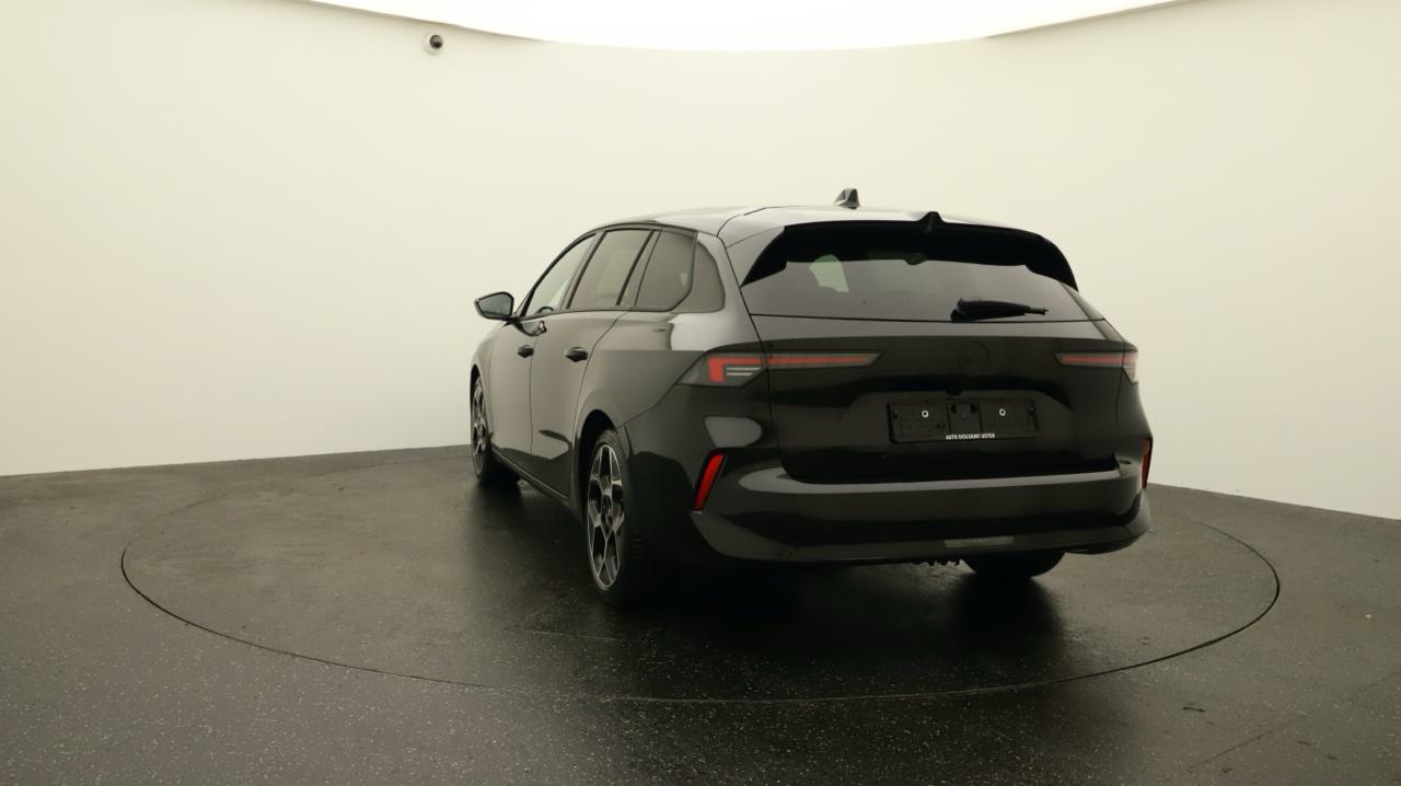 Opel<br>Astra Sports Tourer 1.2i Turbo GS A