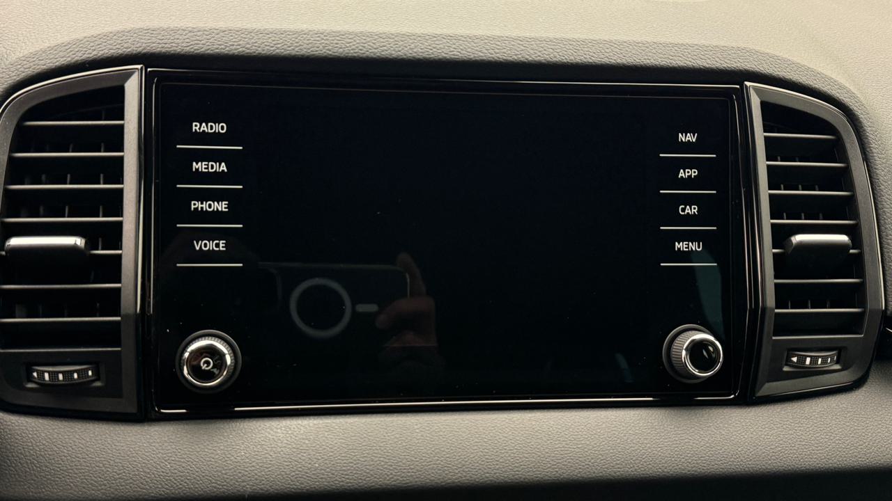 Skoda<br>Karoq 1.5 TSI SportLine DSG