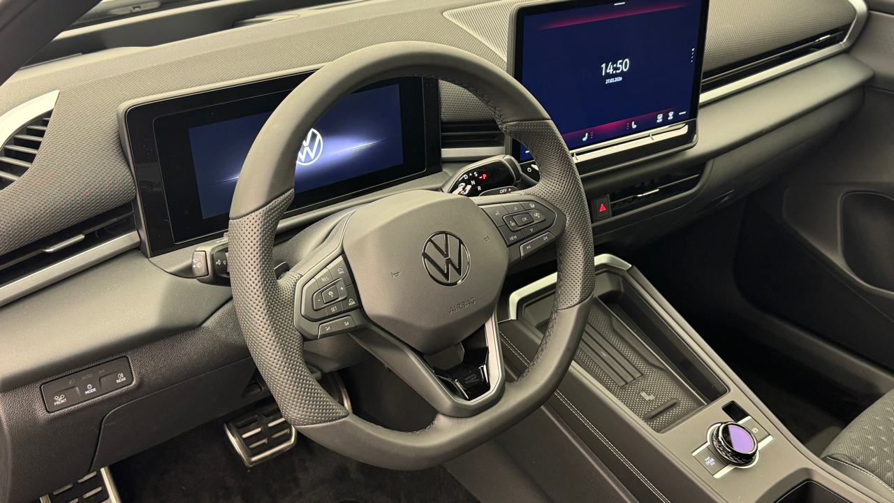 VW<br>T-Roc 1.5 eTSI mHEV R-Line DSG