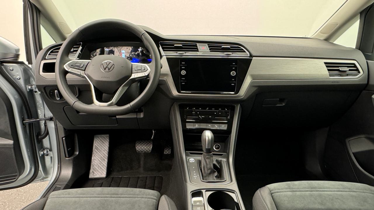 VW<br>Touran 1.5 TSI EVO Limited DSG