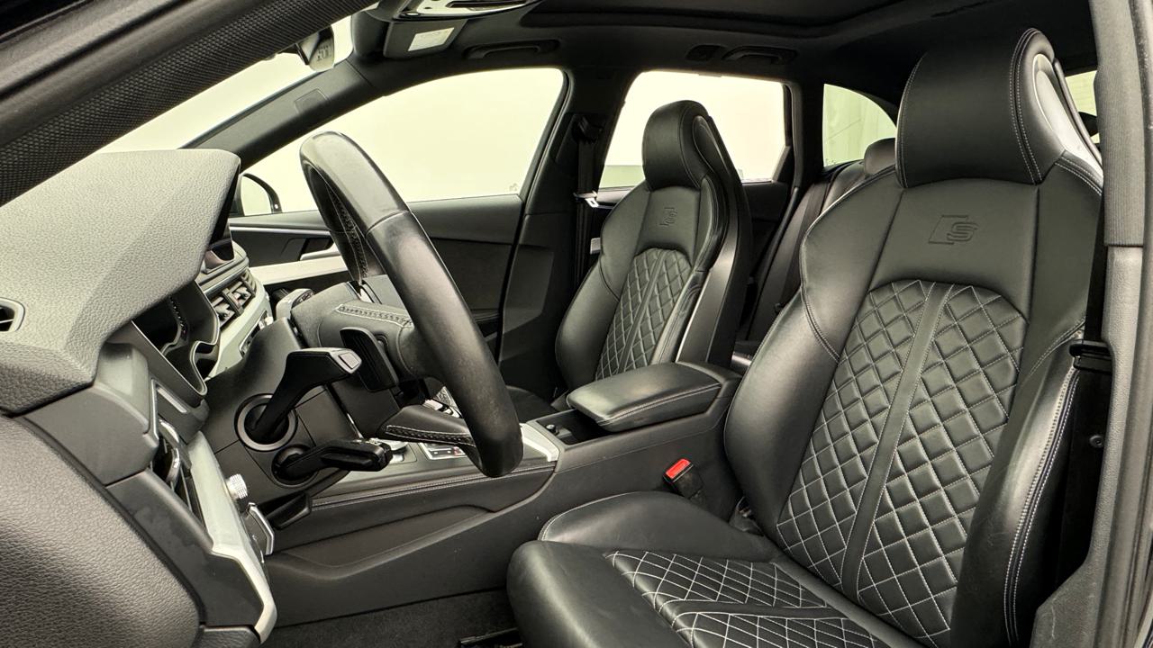 Audi<br>S4 Avant 3.0 TFSI quattro tiptronic