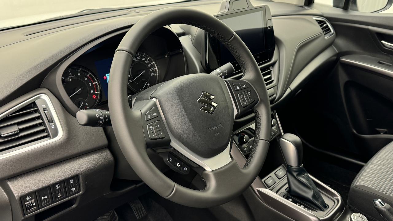 Suzuki<br>S-Cross 1.4 16V Compact Top MHD 4WD A