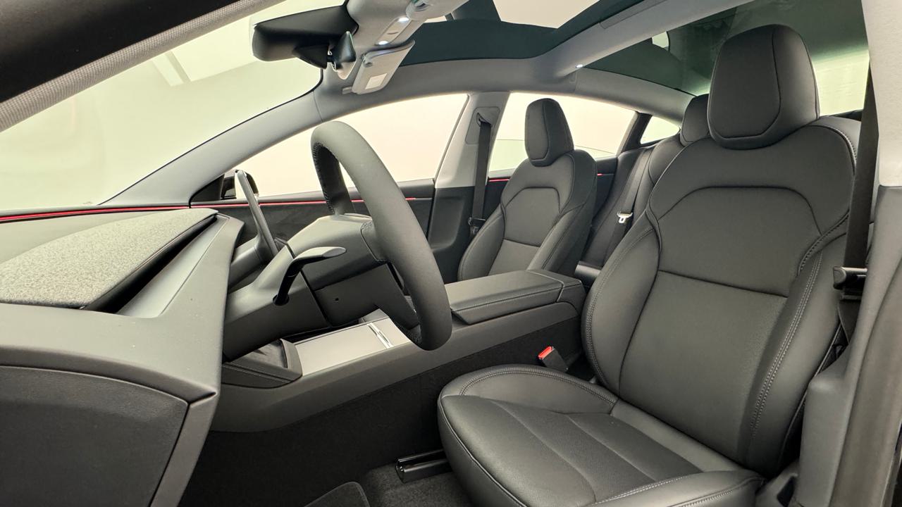 Tesla<br>Model 3 Long Range Dual Motor AWD