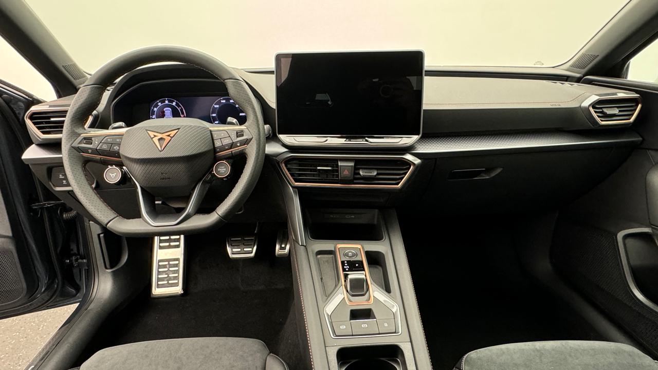 Cupra<br>LEON ST 2.0 TSI VZ DSG 4Drive