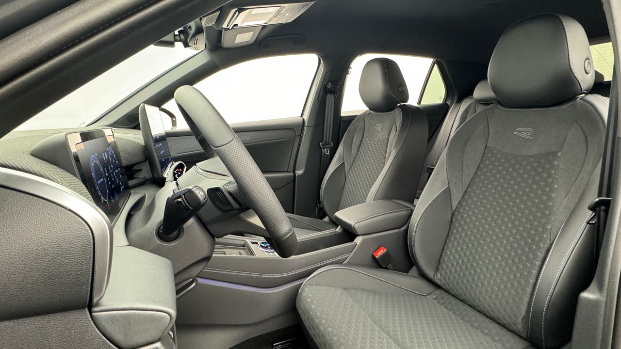 VW<br>T-Roc 1.5 eTSI mHEV R-Line DSG