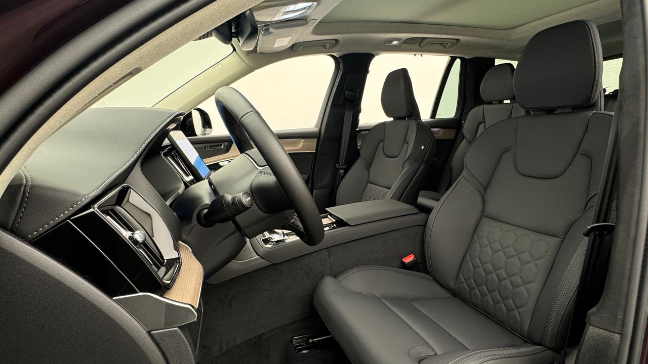 Volvo<br>XC90 T8 eAWD PluginHybrid Plus Dark Geartronic