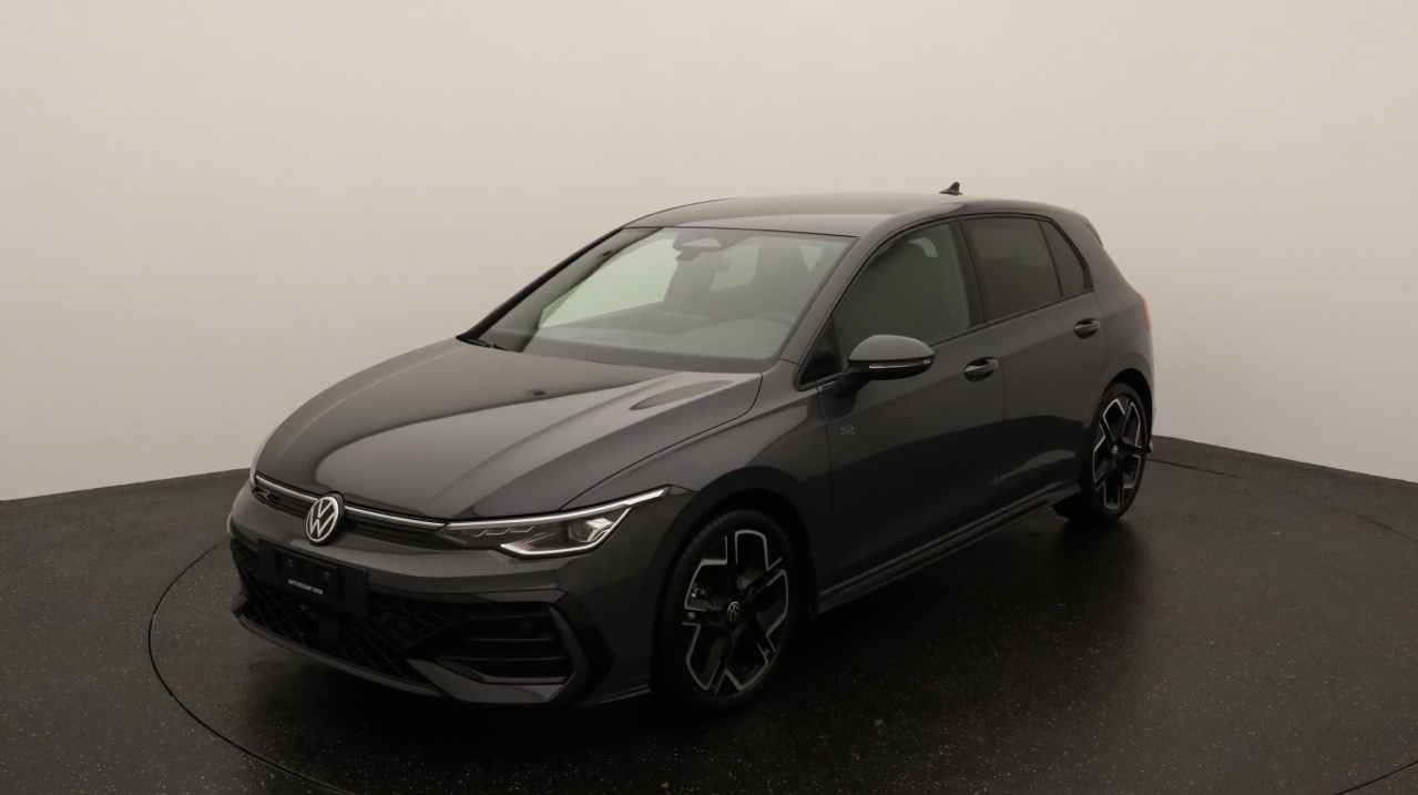 VW<br>Golf VIII 1.5 e TSI mHEV R-Line DSG