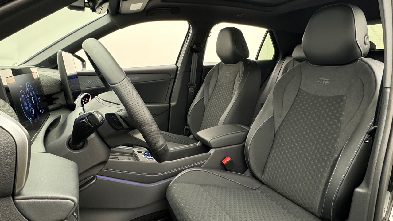 VW<br>T-Roc 1.5 eTSI mHEV R-Line DSG