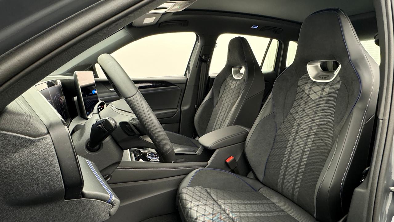 VW<br>Tiguan 1.5 TSI evo2 eHybrid R-Line DSG