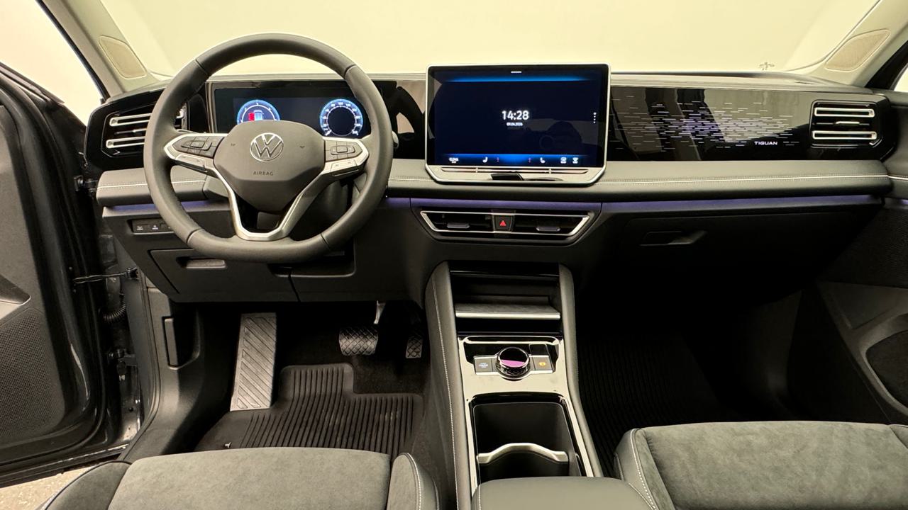 VW<br>Tiguan 2.0 TDI SCR Elegance 4Motion DSG