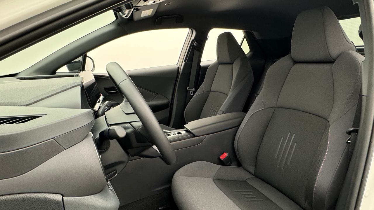 Toyota<br>C-HR 2.0 HSD CVT Sport