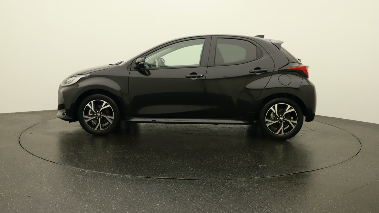 Toyota<br>Yaris 1.5 Sport e-CVT