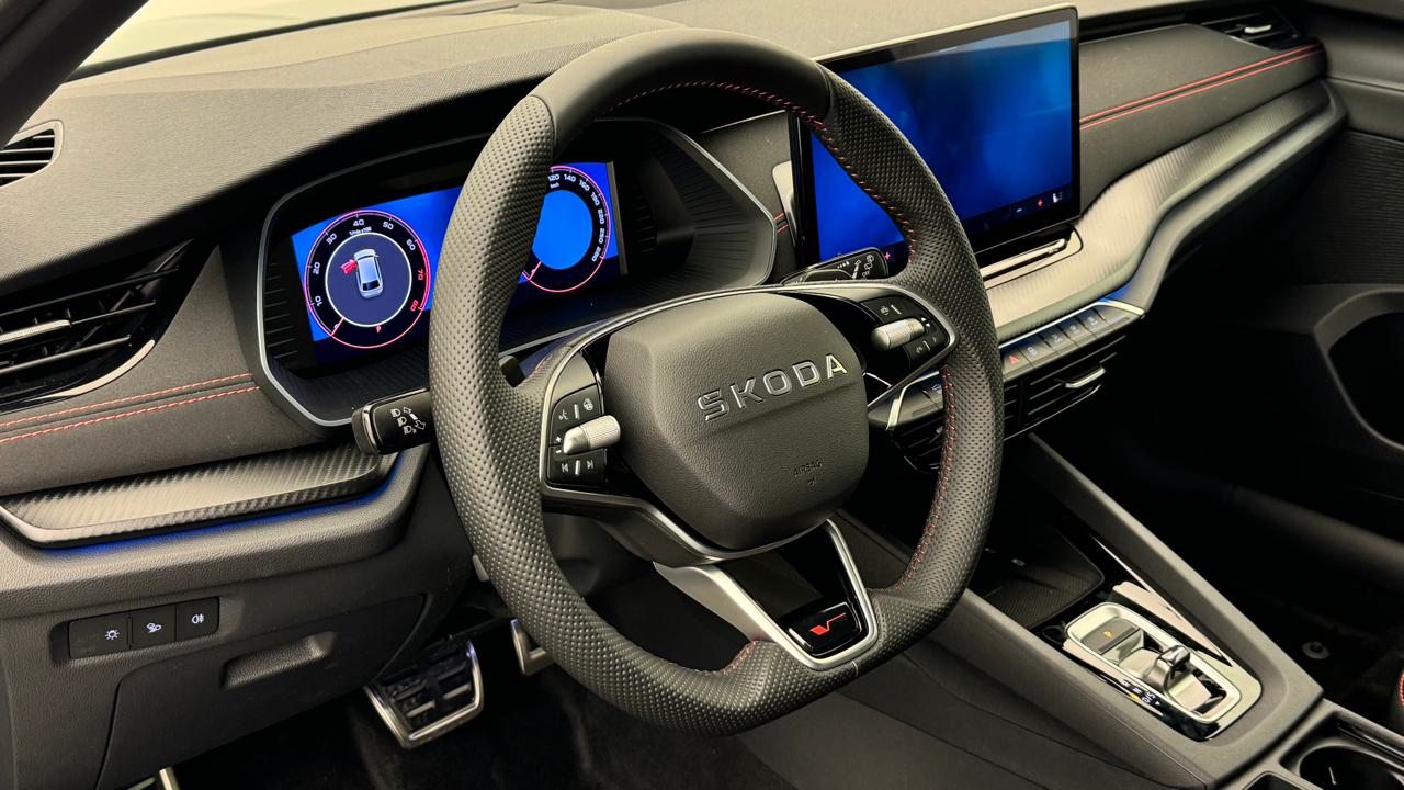 Skoda<br>Octavia Combi 2.0 TSI DSG RS