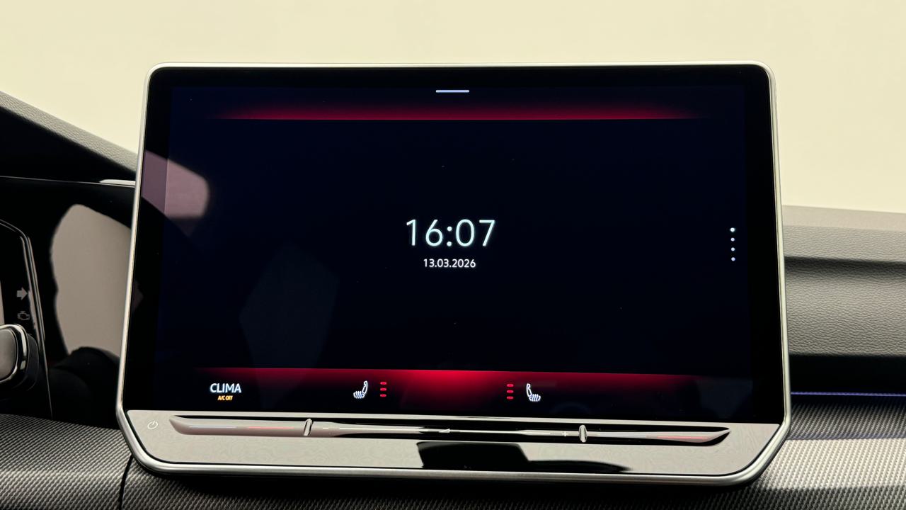 VW<br>Golf VIII 2.0 TSI GTI DSG