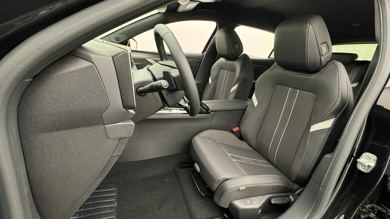 Opel<br>Astra 1.2i Turbo GS A