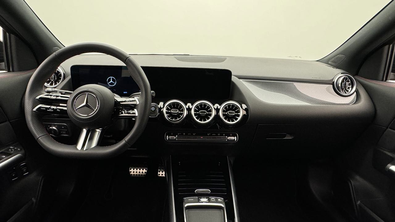 Mercedes<br>GLA 250 e AMG Line 8G-DCT