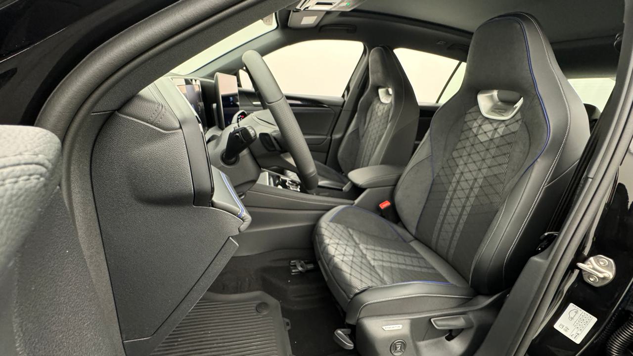 VW<br>Tiguan 1.5 TSI evo2 eHybrid R-Line DSG