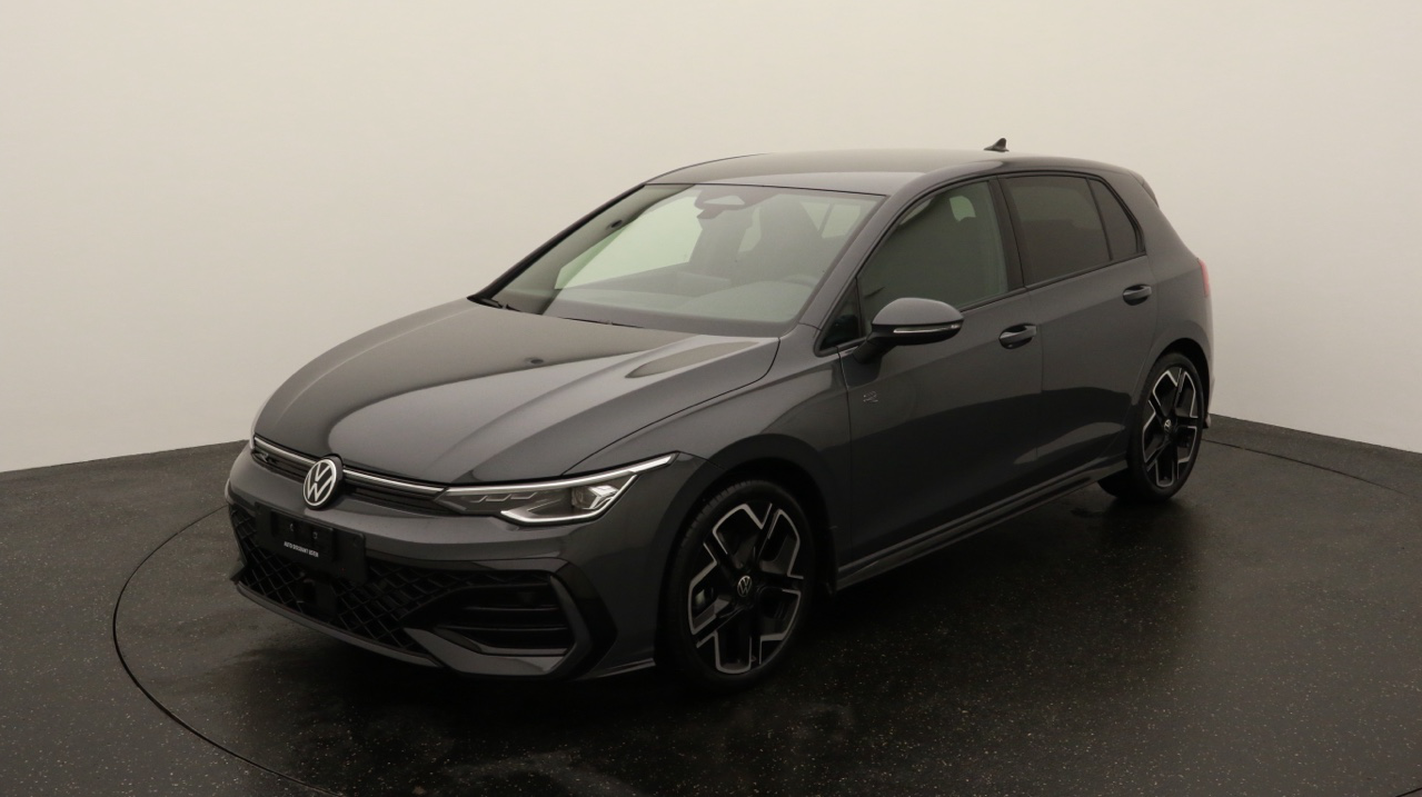 VW<br>Golf VIII 1.5 e TSI mHEV R-Line DSG