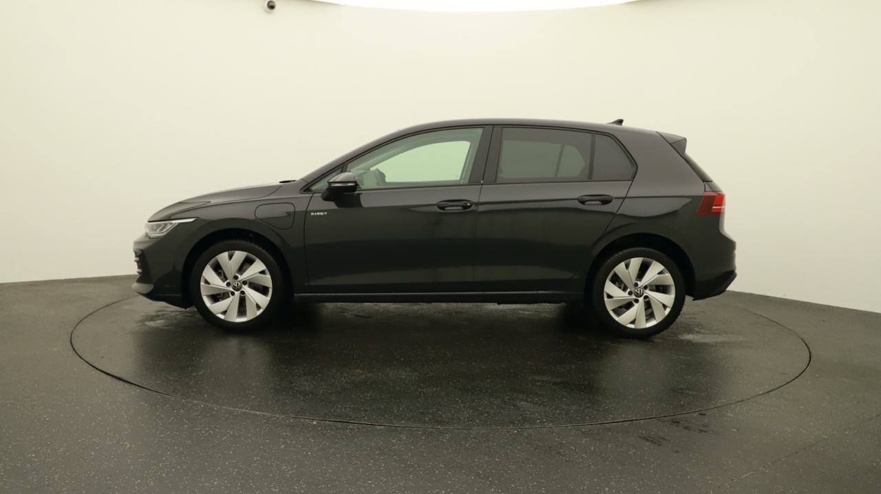VW<br>Golf VIII 1.5 TSI PHEV Limited
