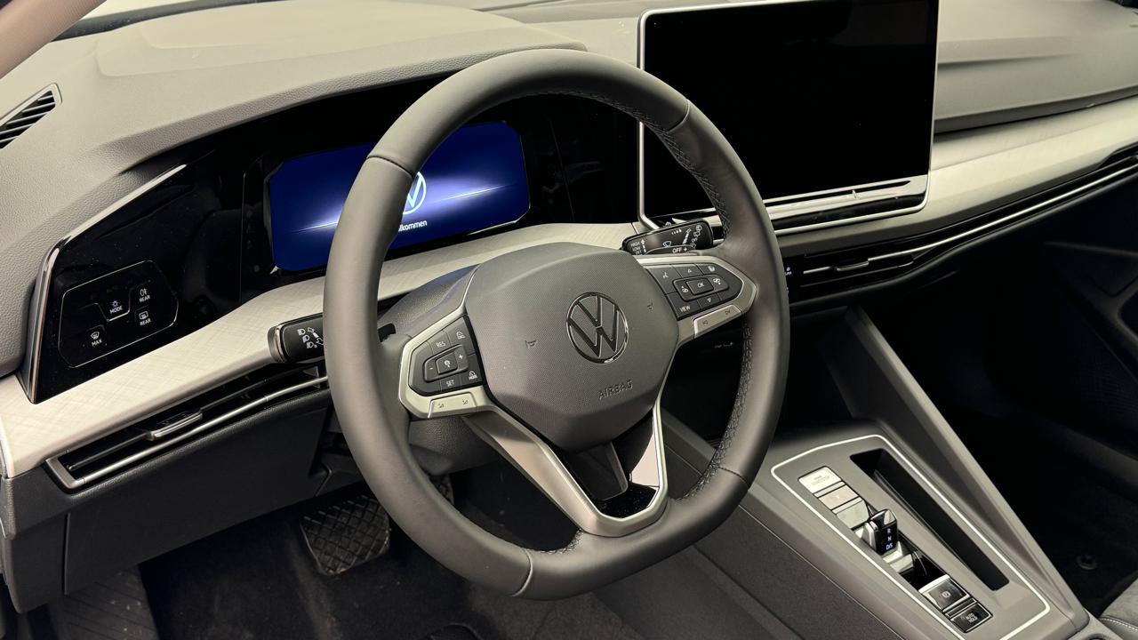 VW<br>Golf VIII 1.5 TSI PHEV Style